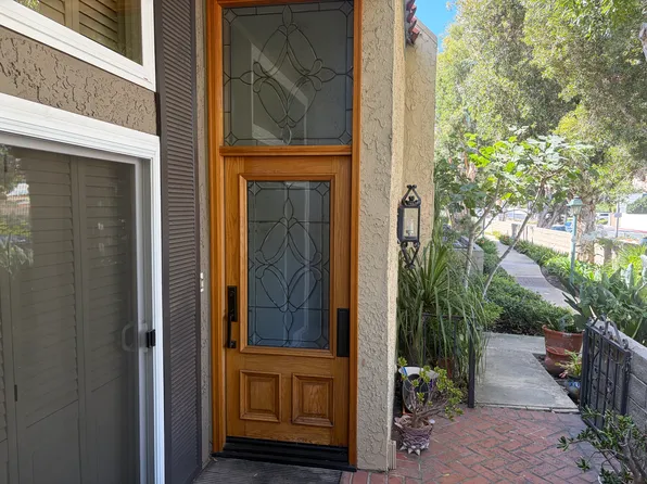 914 Palo Verde Ave, Long Beach, CA 90815