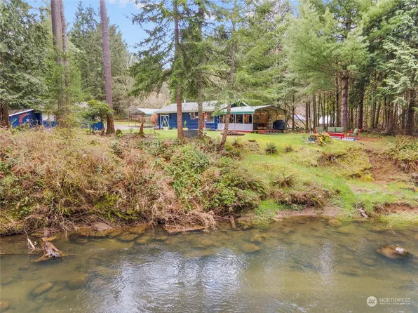 13708 Otter Court SE, Rainier, WA 98576