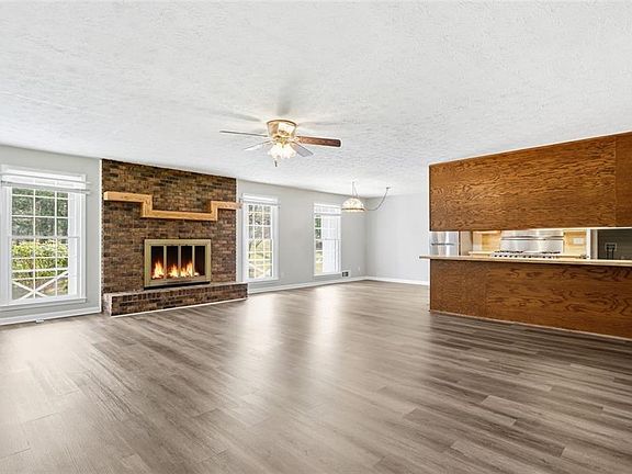 5th image of 2401 Ebenezer Rd SE