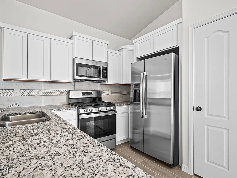 14328 Chris Zingo Ln — Photo 11