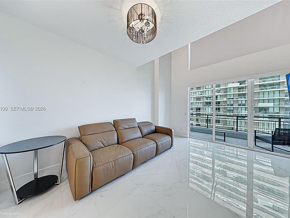 3rd image of 60 SW 13th St APT 2608