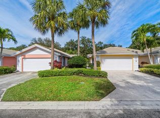 4051 Grove Point Rd, Palm Beach Gardens, FL 33410