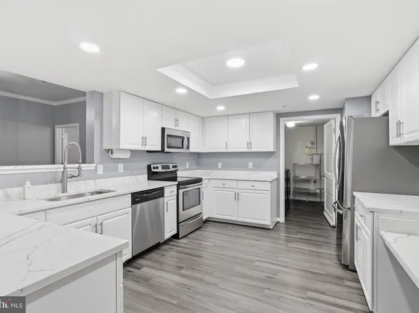 315 Overlook Dr Unit 315, Occoquan, VA 22125