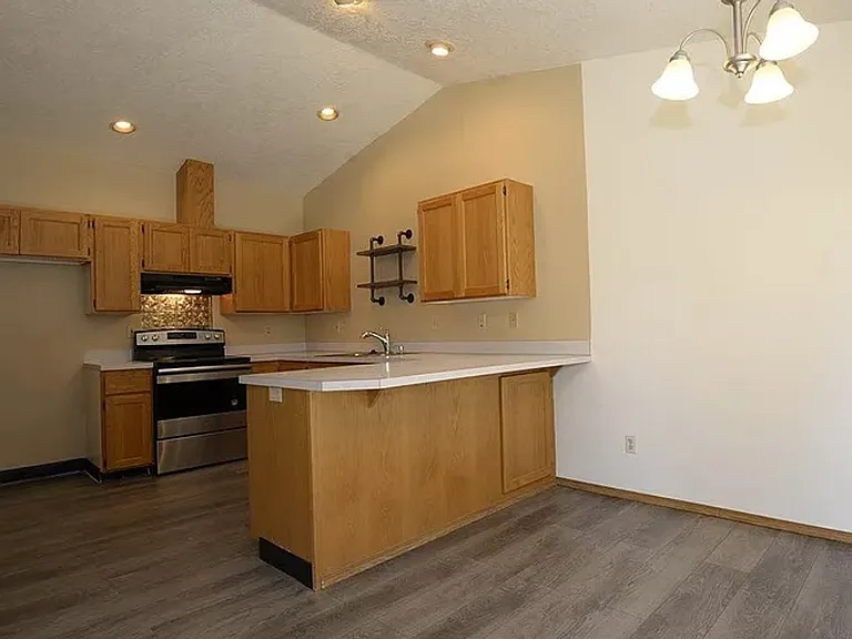 104 N Vinson St #1 — Photo 8