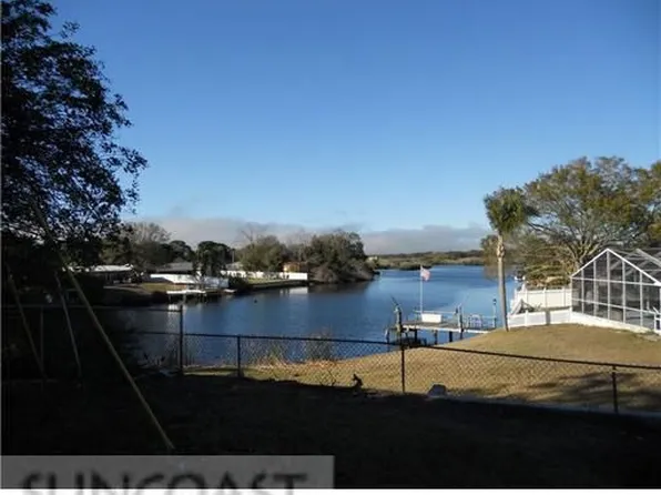 3401 Shore Dr, Largo, FL 33771