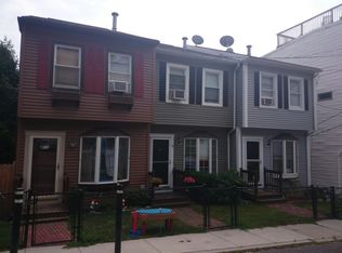 21 Dixfield St, South Boston, MA 02127