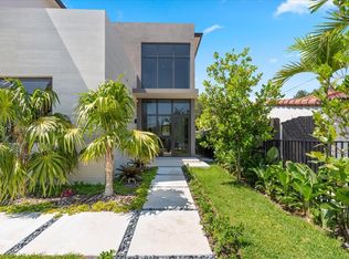2175 SW 25th St, Miami, FL 33133