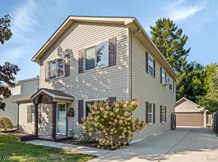 233 E Thirteen Mile Rd, Royal Oak, MI 48073