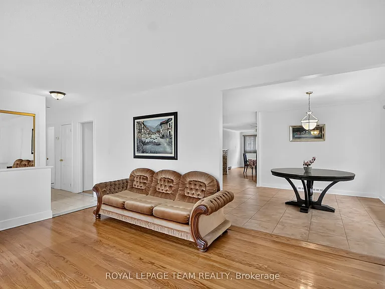 53 Fieldrow St — Photo 5