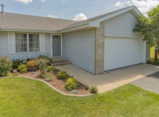 610 Dickerson Dr, Winnebago, IL 61088