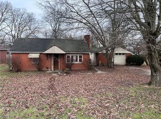 98 Petosky Ave, Zanesville, OH 43701