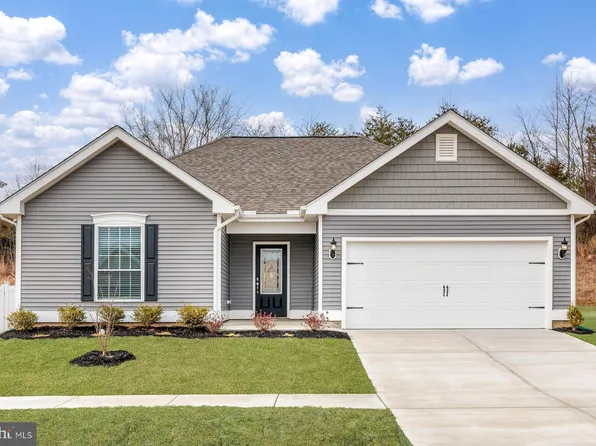 17074 Rollins Rd, Bowling Green, VA 22427