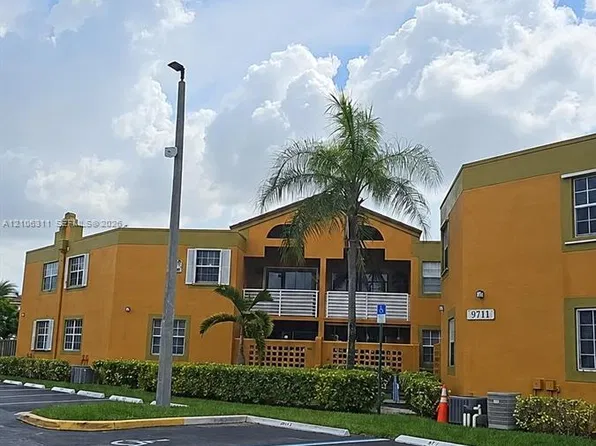 9711 Fontainebleau Blvd #D114, Miami, FL 33172