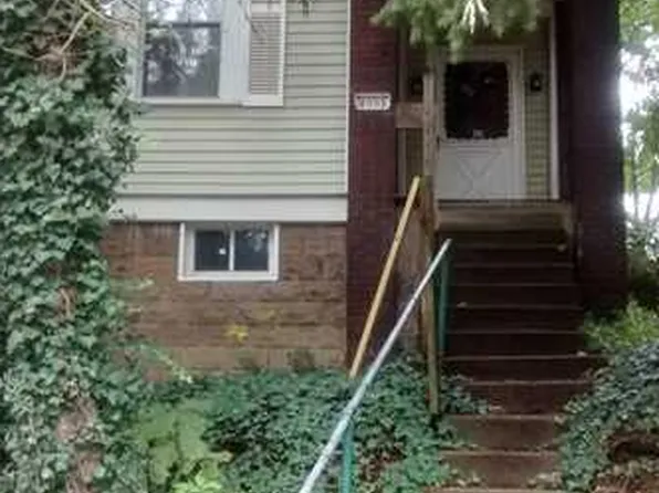 2002 Locust St, Pittsburgh, PA 15218