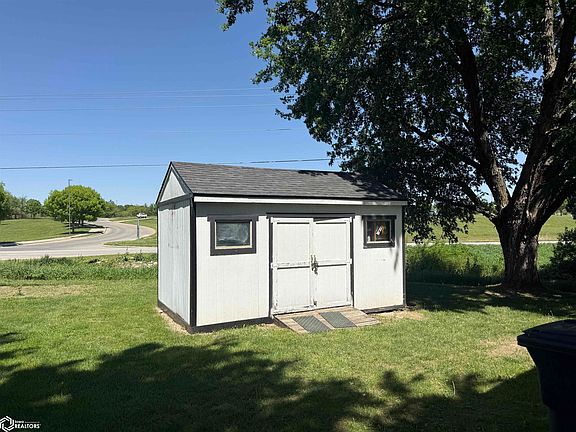 5th image of 60 Keith Dr