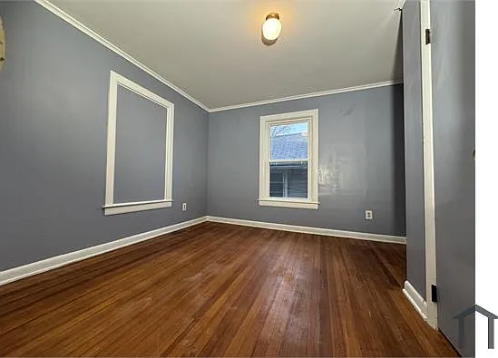 3 bed, 1000 sqft, $2,075 — Photo 2