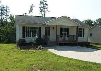 2nd image of 141 Bellevue Dr