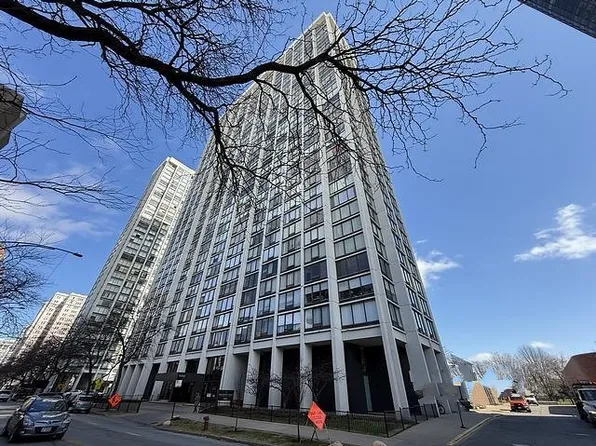5445 N Sheridan Rd APT 1104, Chicago, IL 60640
