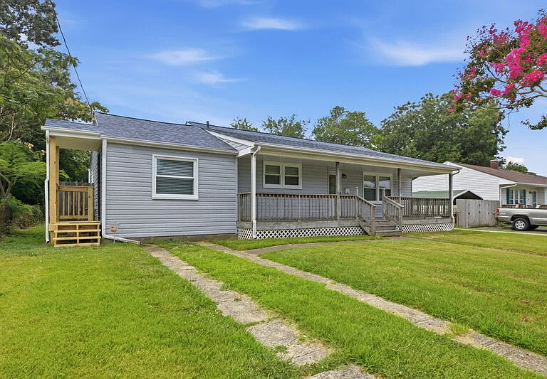 5545 Aragon Dr — Photo 2