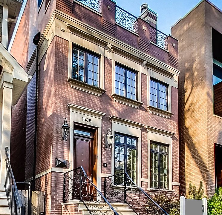 1st image of 1536 W Wellington Ave