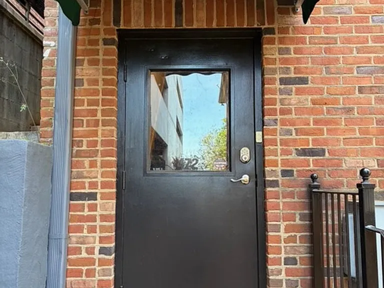 492 N Thomas St — Photo 14