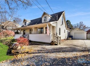 136 W 7th St, Perrysburg, OH
