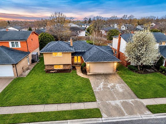 2nd image of 4288 Lin Dr