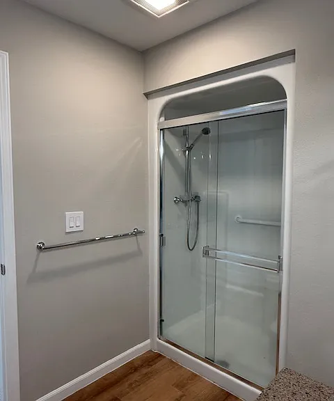Bathroom shower