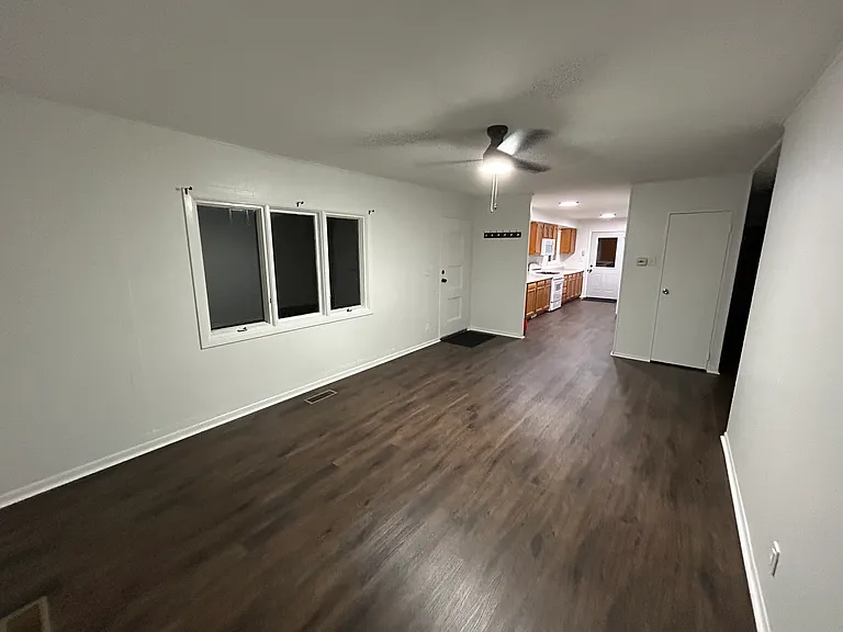 7802 Scott Ln — Photo 13