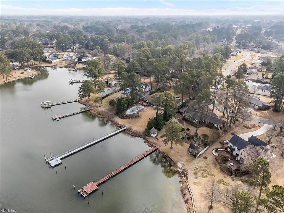 1st image of 450 Robin Rd