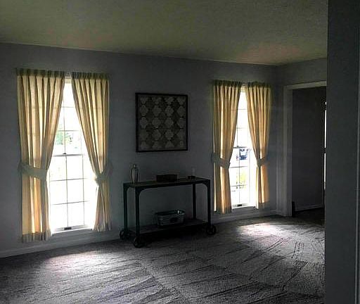 4th image of 127 Bell Haven Cir