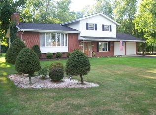 6528 Townline Rd, North Tonawanda, NY 14120