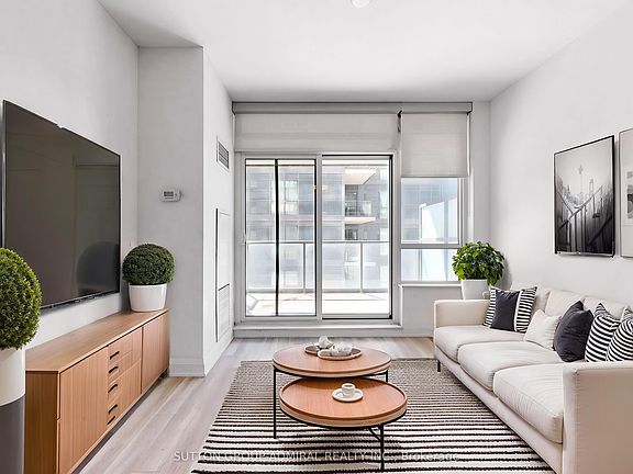 2nd image of 36 Park Lawn Rd #301