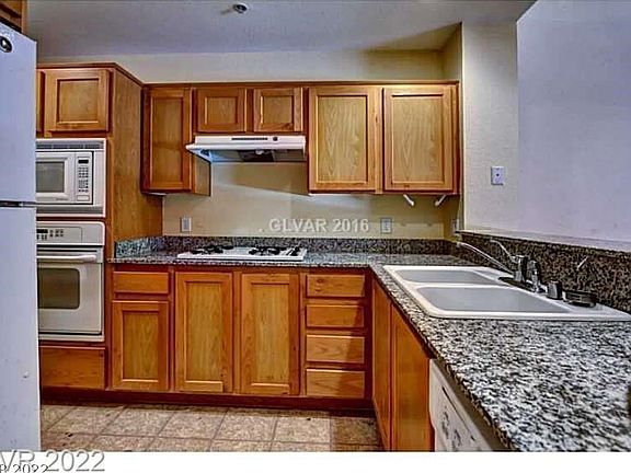 4th image of 91 E Agate Ave Unit 201