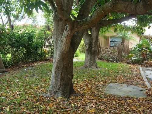 2nd image of 1220 SW 11th Ave