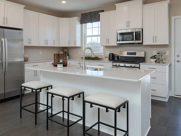 2103 McDowell Rd — Photo 2