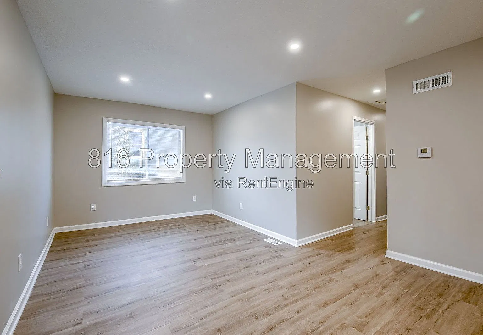 3 bed, 2.0 bath, 1000 sqft, $1,540 — Photo 1