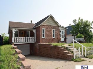 2916 Arbor St, Omaha, NE 68105