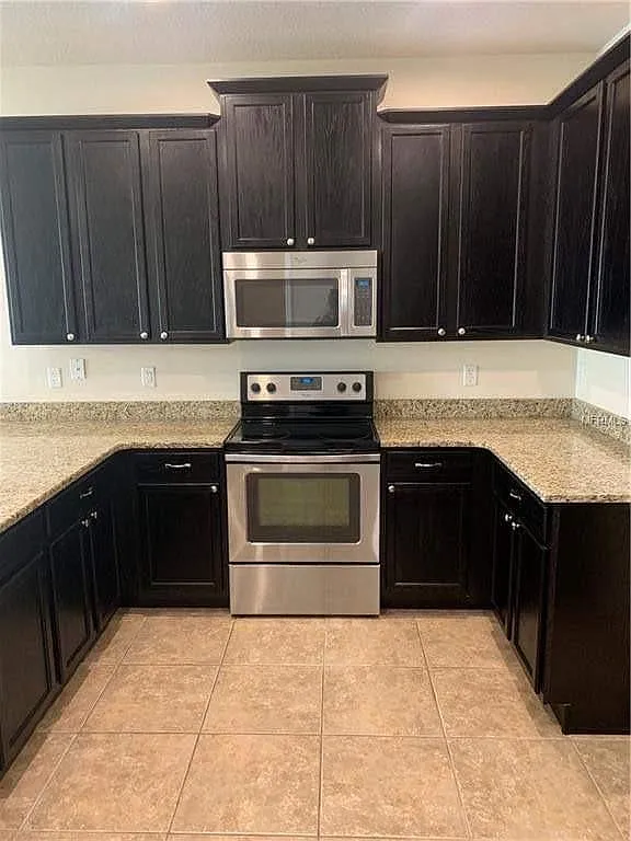 7488 Azalea Cove Cir — Photo 2