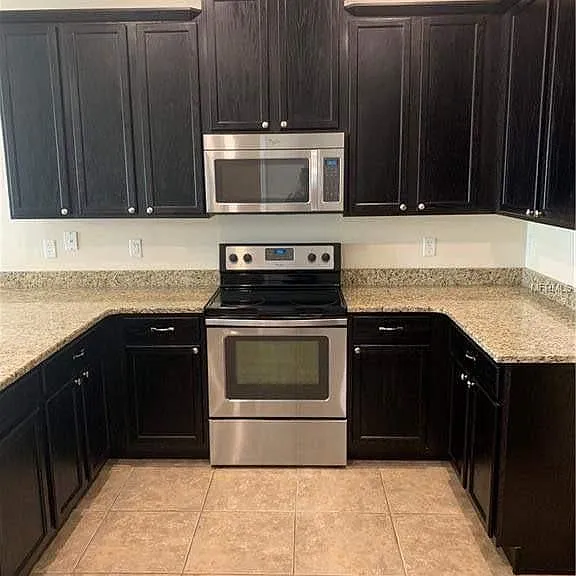 7488 Azalea Cove Cir — Photo 2