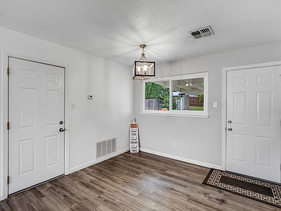 4th image of 7128 Parish Way
