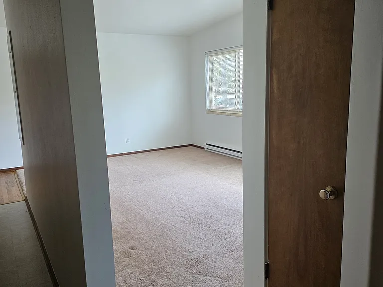 426 14th Ave E #17 — Photo 5