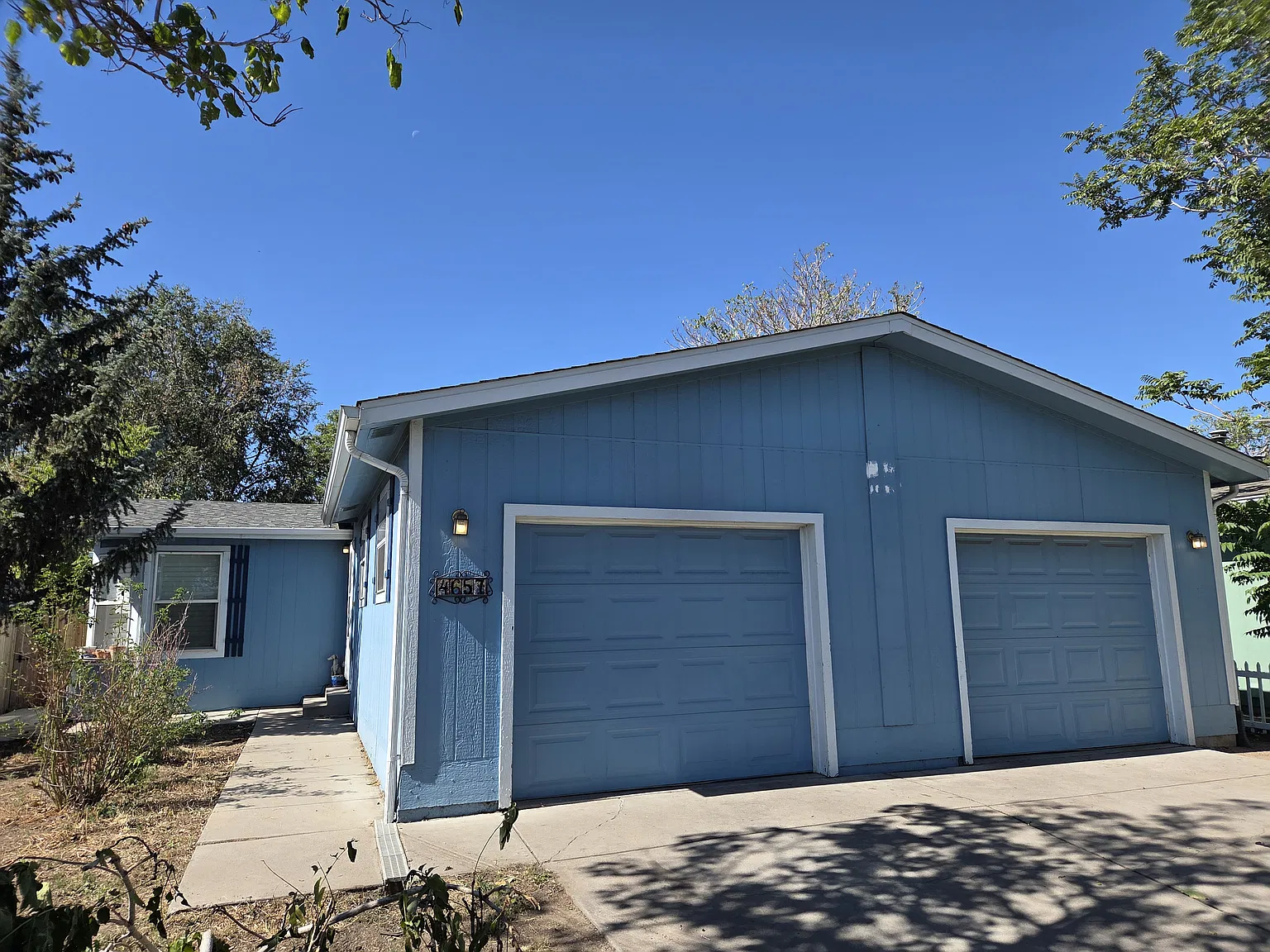 4 bed, 1832 sqft, $3,200 — Photo 1