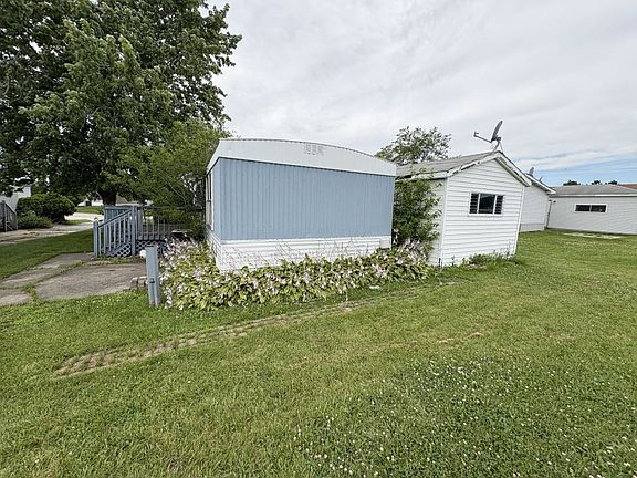 4th image of 54 Swan Ln #54SWAN