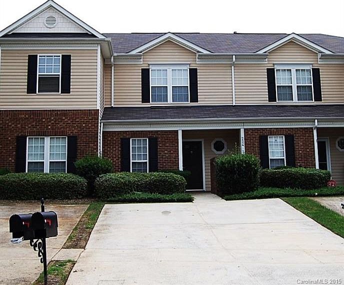 1st image of 224 Ross Moore Ave #224