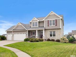 1450 Racine Ct, Davenport, IA 52804