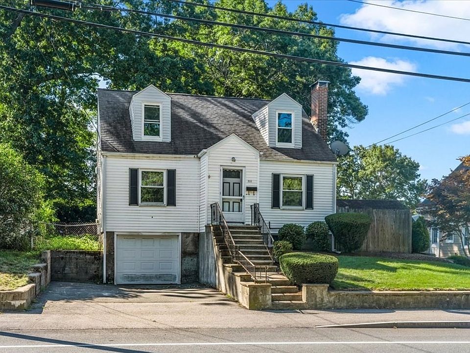 1st image of 351 Pearl St