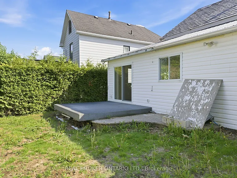 33 Victoria St — Photo 35
