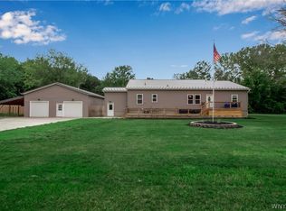 2496 Transit Rd, Newfane, NY 14108