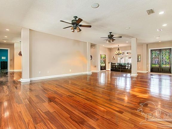 4th image of 8745 Salt Grass Dr